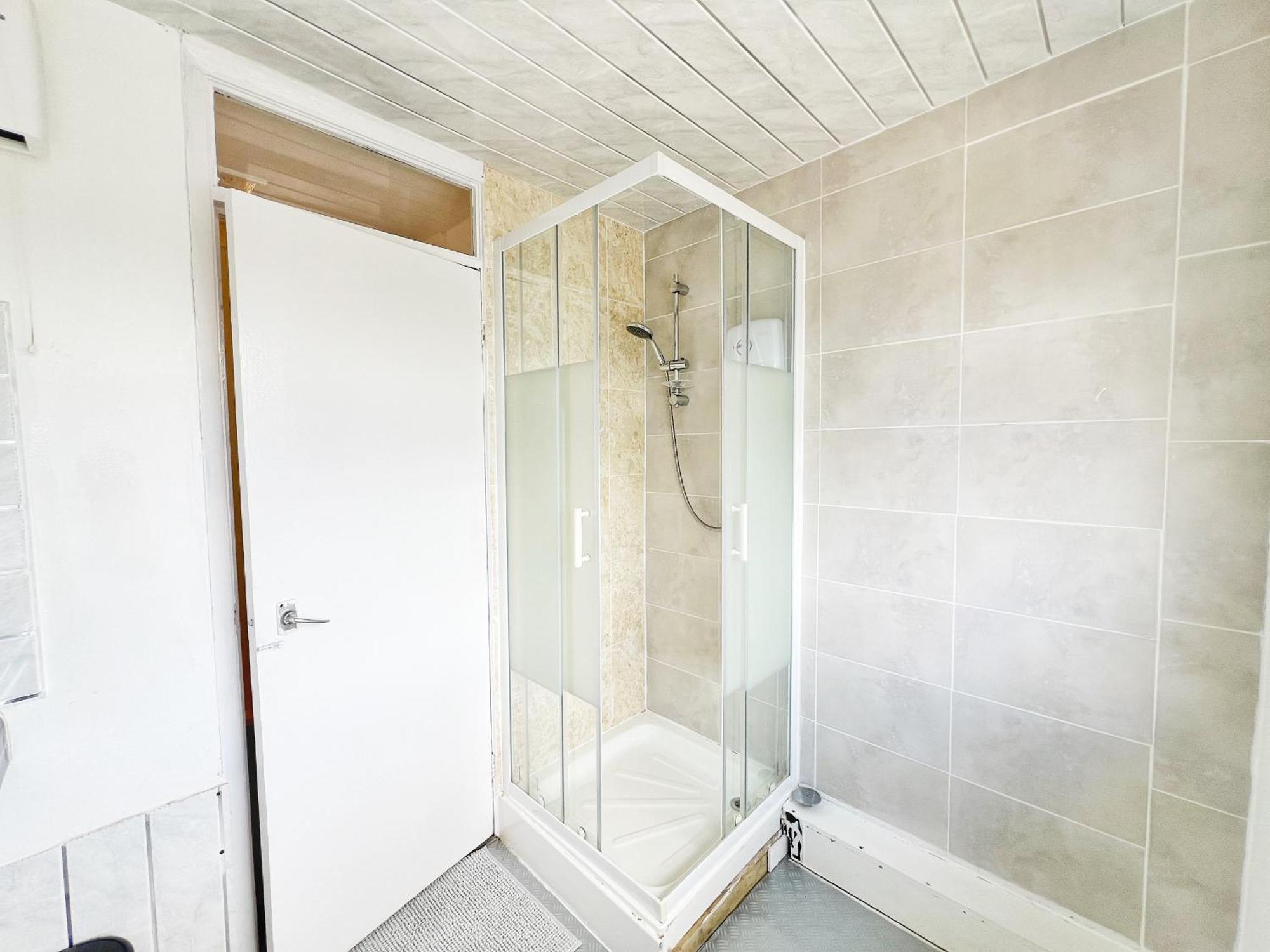Rusholme Apartment - Sleeps 4 Manchester Luaran gambar